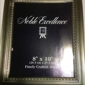 Noble Excellence 8X 10 Metal Picture Frame